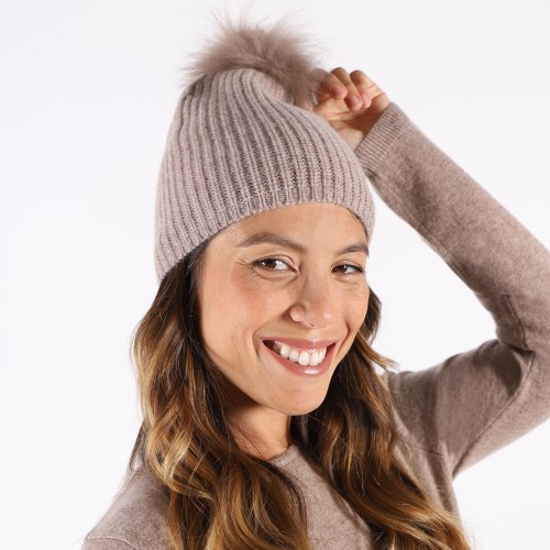 BONNET POMPOM
