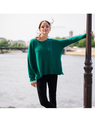 ROUND NECK SWEATER WITH BUTTON SHOULDER
